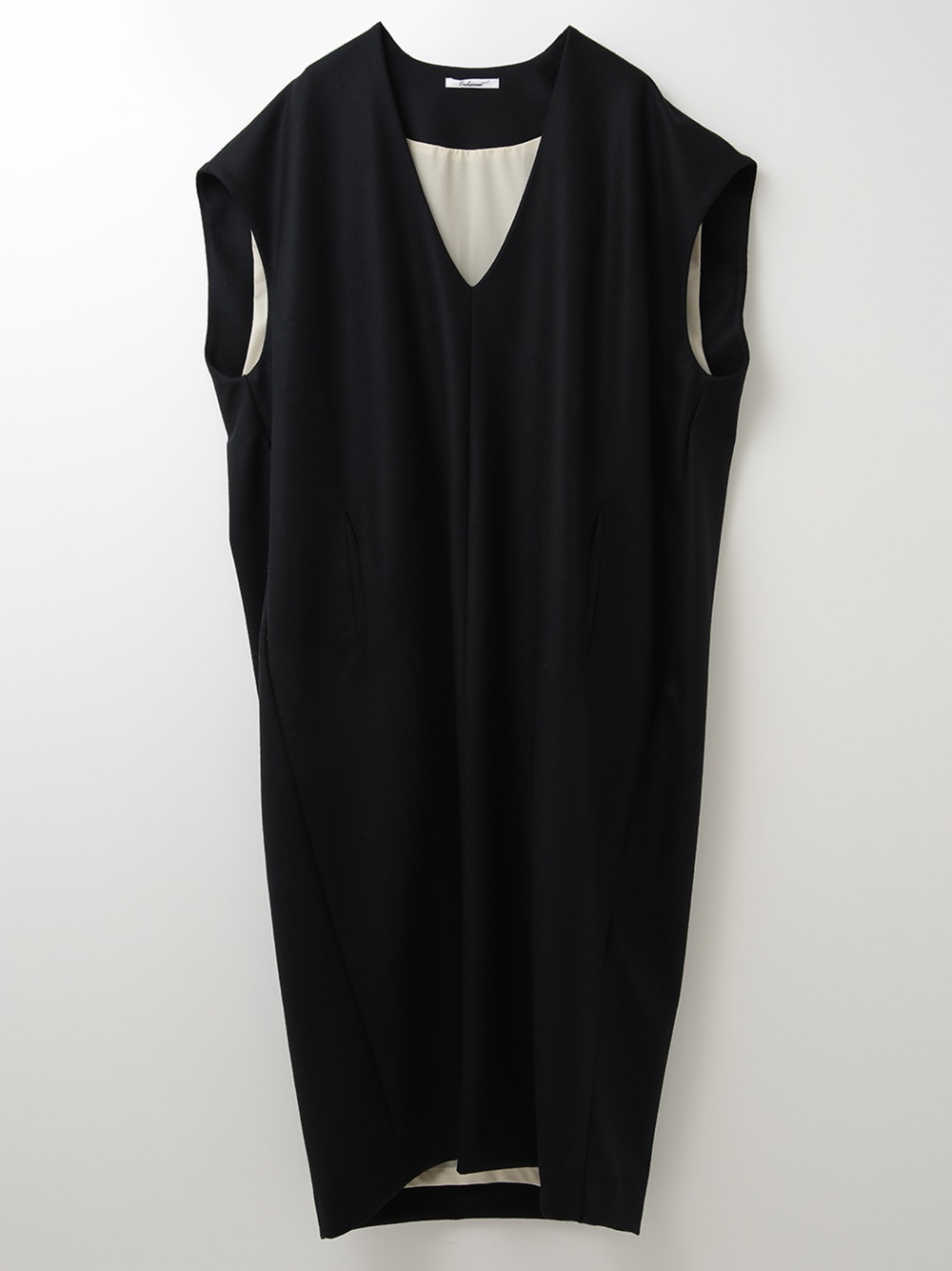 Wool V-Neck Dress(00ブラック-フリー)