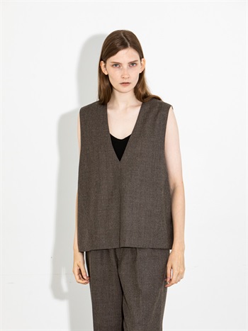 Classic Tailored Vest [Preorder]