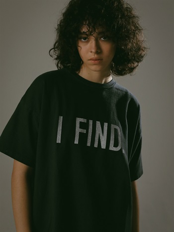 REMI RELIEF　Tシャツ［I FIND］(00ブラック-フリー)