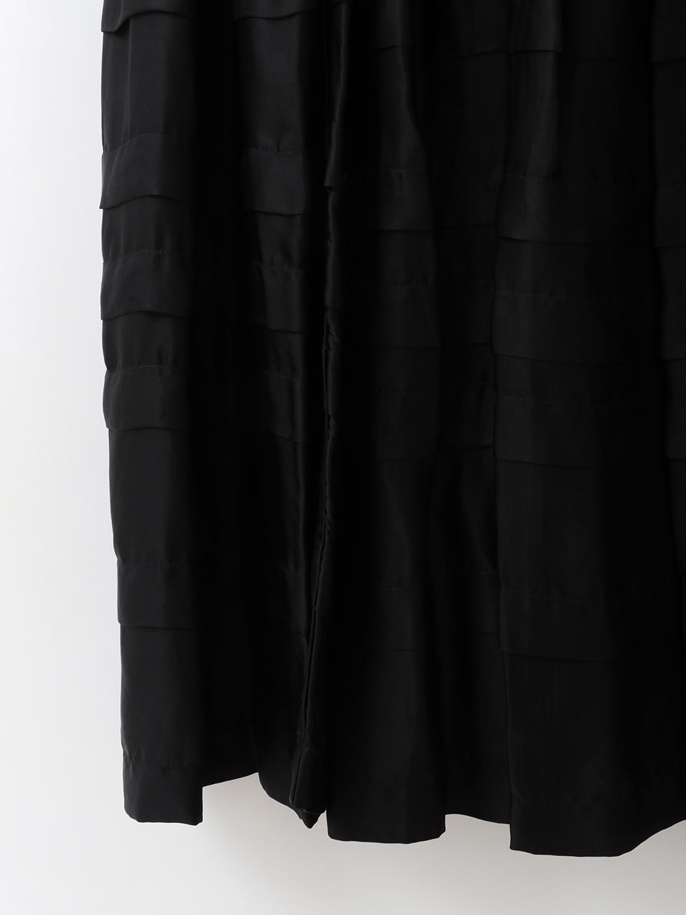 Cupra satin Tiered Skirt(00ブラック-フリー)